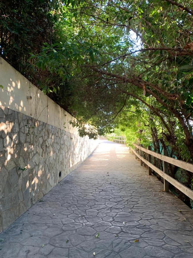 Piso En Zona Tranquila De - Torrequebrada Golf Apartment Benalmadena Bagian luar foto