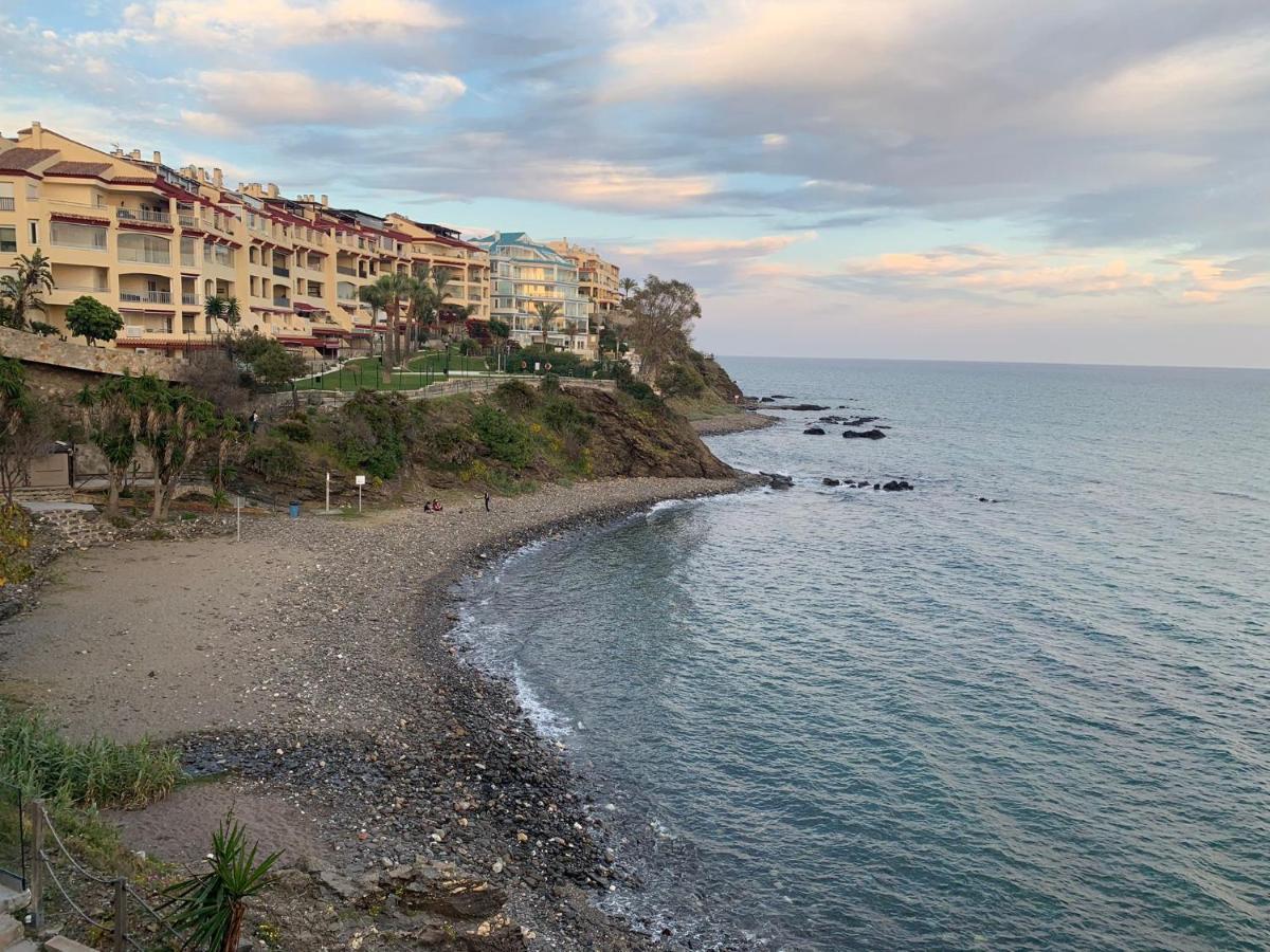Piso En Zona Tranquila De - Torrequebrada Golf Apartment Benalmadena Bagian luar foto