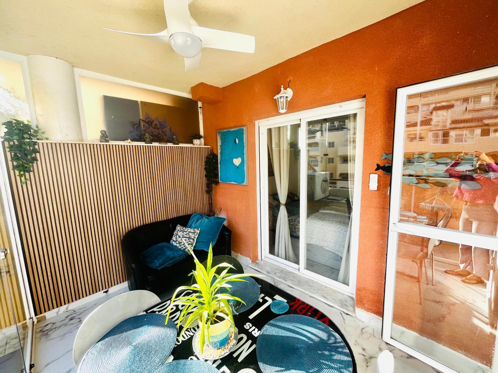 Piso En Zona Tranquila De - Torrequebrada Golf Apartment Benalmadena Bagian luar foto