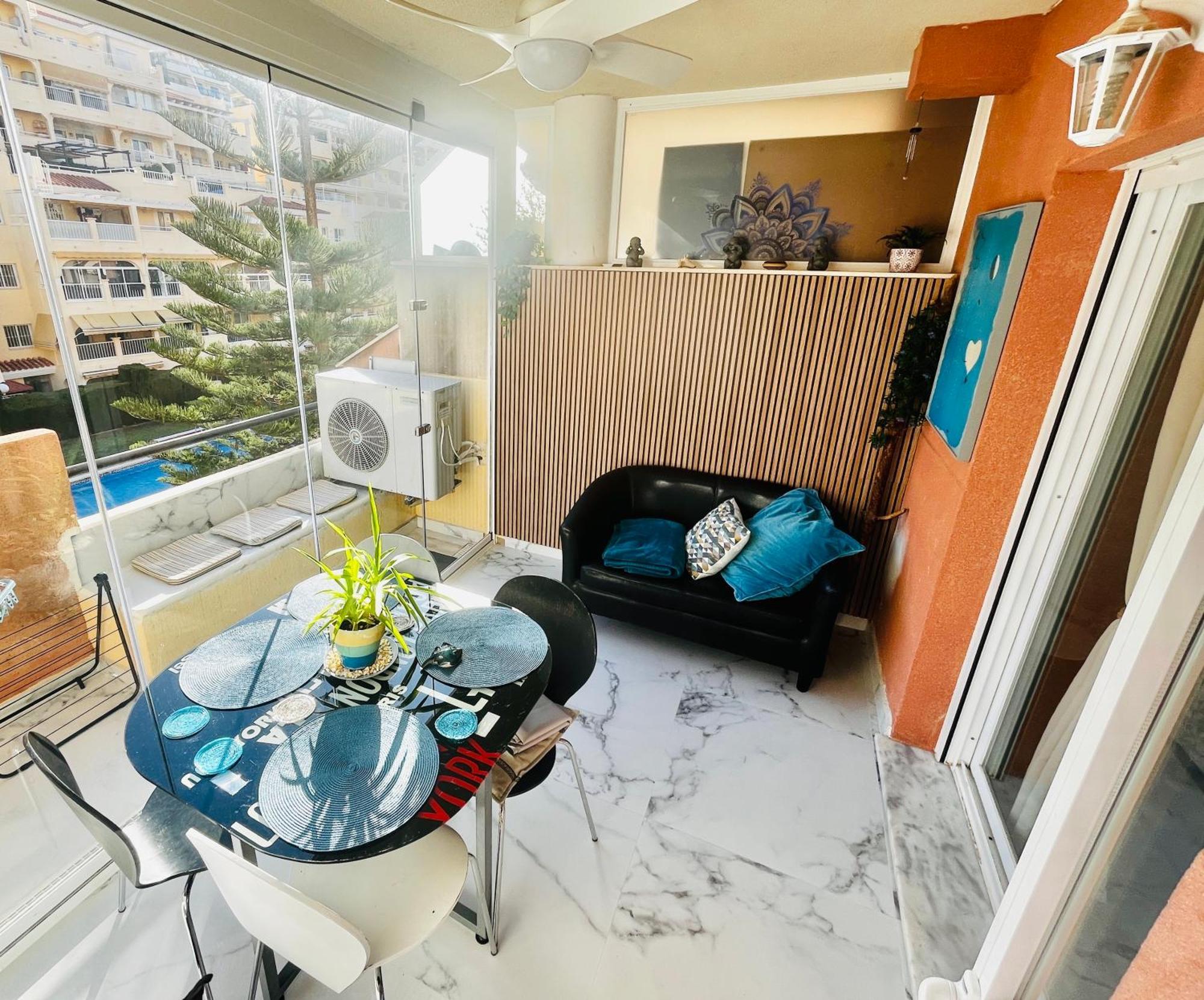 Piso En Zona Tranquila De - Torrequebrada Golf Apartment Benalmadena Bagian luar foto